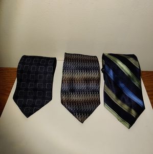 Bundle of 3 ties